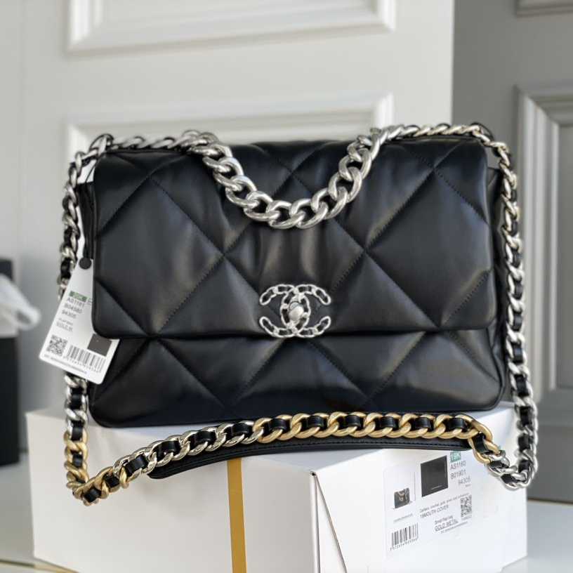 Chanel 19 Bags - Click Image to Close